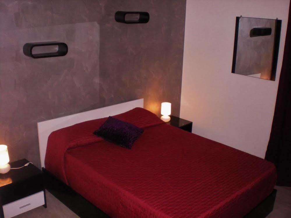 Enzo Luxury Rooms Roma Exterior foto